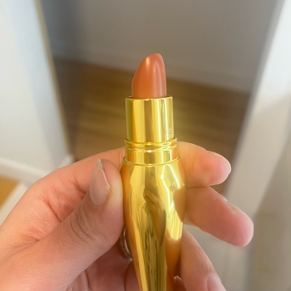 Christian Louboutin Lipstick- Silky Satin new! - Picture 2 of 5